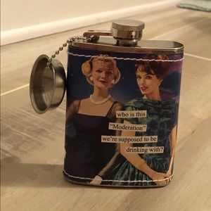 Ladies Nostalgic Picture Wrapped FLASK